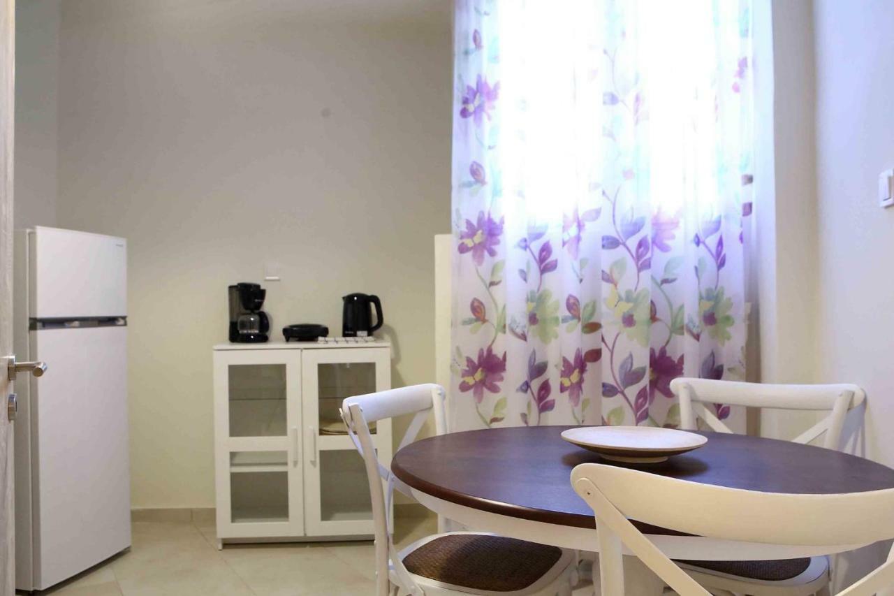 House, Anakreontos, Perivolaki, Nikaia, P... Apartment *
